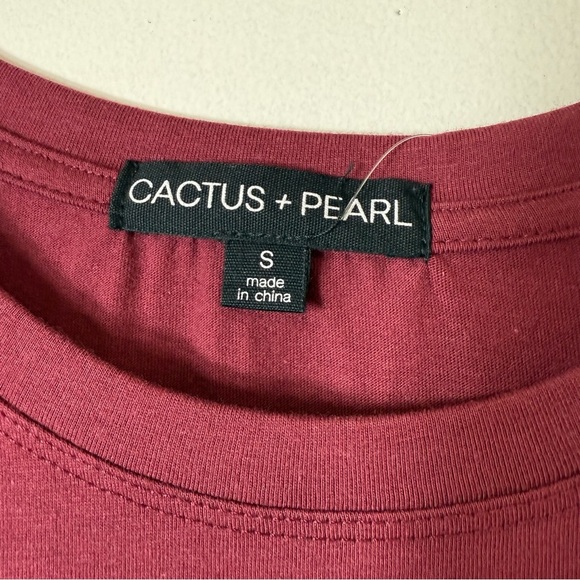 🎄 5/$25 Women’s Maroon Football Graphic Tee - Picture 5 of 6